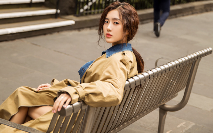 特朗普说“没人关心”爱泼斯坦，马斯克回怼：赶紧公布文件！ | 国际识局